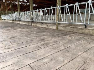 barn wood plank concrete floor for horse barns of show barns