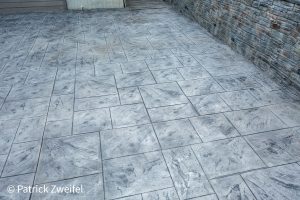 patio with vertical wall