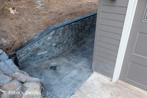 vertical concrete walls