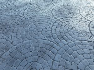 cobblestone concrete stamping driveway