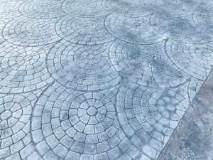 cobblestone concrete stamping driveway