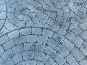 cobblestone concrete stamping driveway