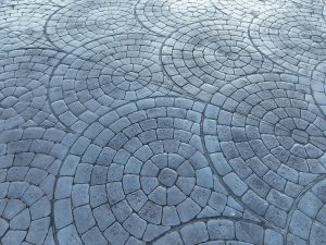 cobblestone concrete stamping driveway