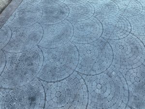 cobblestone concrete stamping driveway