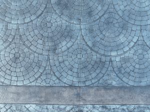 cobblestone concrete stamping driveway