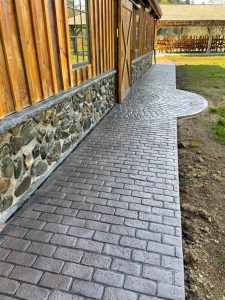 cobblestone concrete stamping driveway