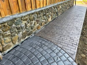 cobblestone concrete stamping driveway