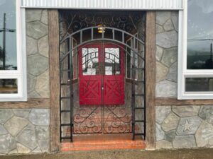 vertical stone overlay concrete