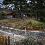 Retaining wall random stone concrete