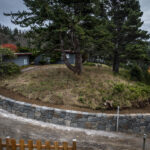Retaining wall random stone concrete