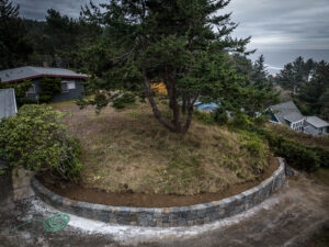 Retaining wall random stone concrete