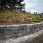 Retaining wall random stone concrete