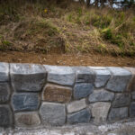 Retaining wall random stone concrete