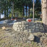 formless concrete retaining wall & hardscaping natural stone concrete