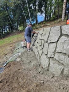 formless concrete retaining wall & hardscaping natural stone concrete