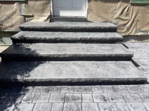 formless concrete retaining wall & hardscaping natural stone concrete