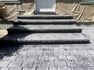 formless concrete retaining wall & hardscaping natural stone concrete