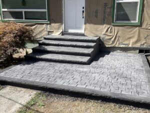 formless concrete retaining wall & hardscaping natural stone concrete
