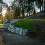 formless concrete retaining wall & hardscaping natural stone concrete