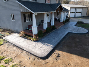 concrete medallion and flagstone patio
