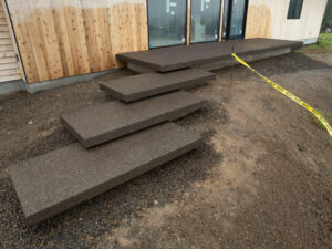 concrete medallion and flagstone patio