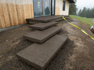 concrete medallion and flagstone patio