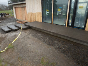 concrete medallion and flagstone patio