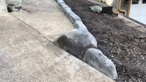 decorative concrete curb