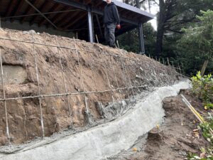 concrete retaining wall