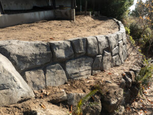 concrete retaining wall