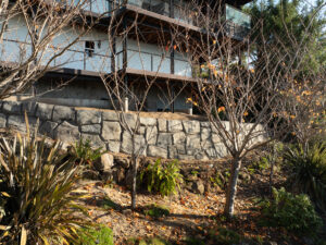 concrete retaining wall