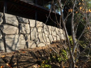 concrete retaining wall
