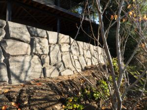 concrete retaining wall